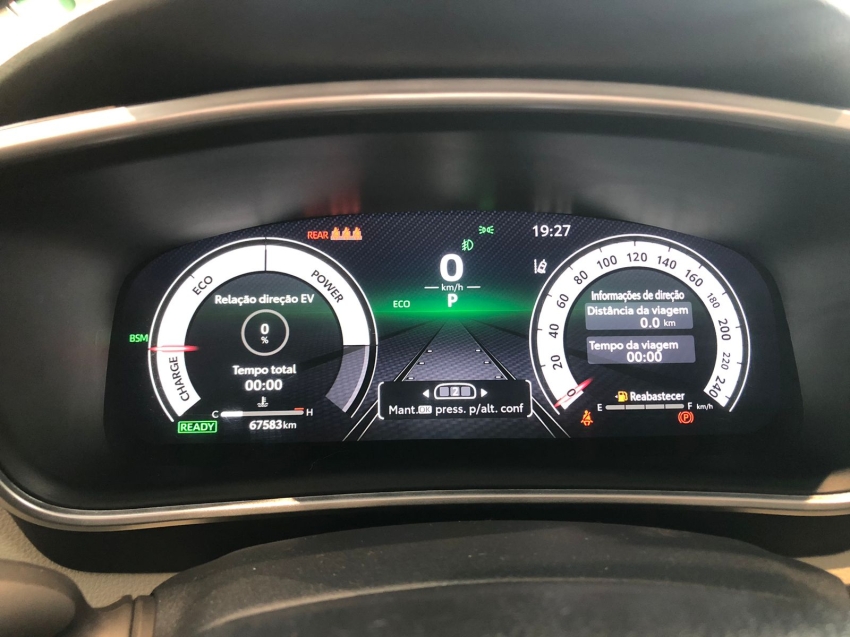 corolla altis hibrido premium9