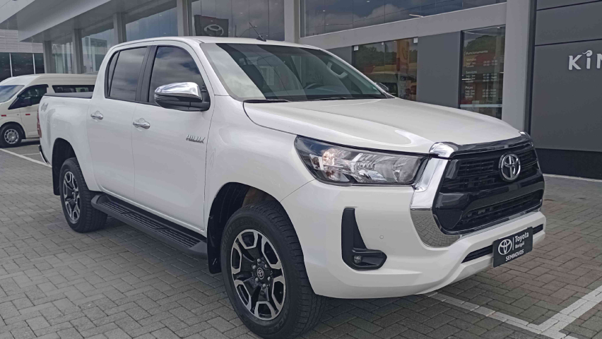 toyota hilux 2.8 d-4d turbo diesel cd srv 4x4 automatico 4p 2022