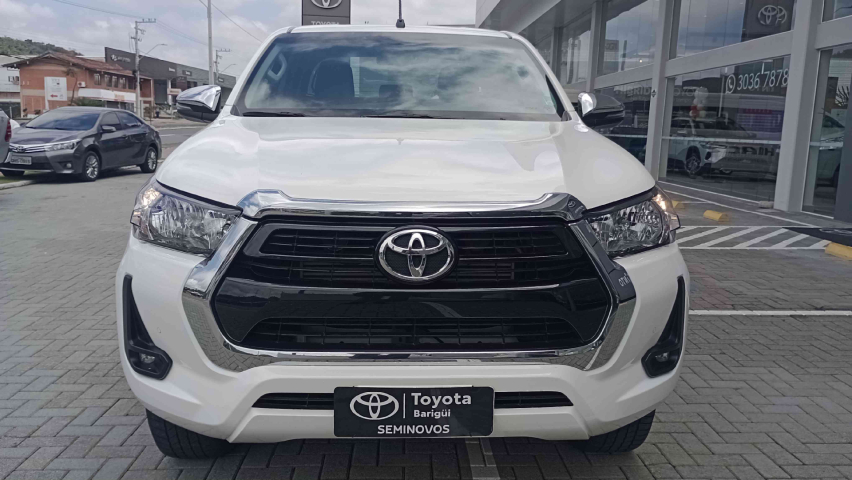 toyota hilux 2.8 d-4d turbo diesel cd srv 4x4 automatico 4p 2022