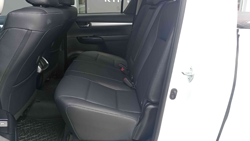 toyota hilux 2.8 d-4d turbo diesel cd srv 4x4 automatico 4p 2022