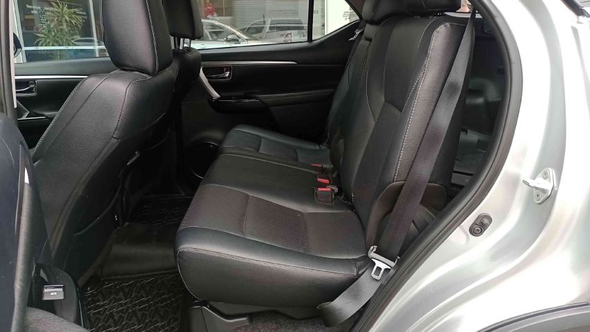 toyota hilux sw4 2.8 d-4d turbo diesel srx 4x4 automatico 4p 2021