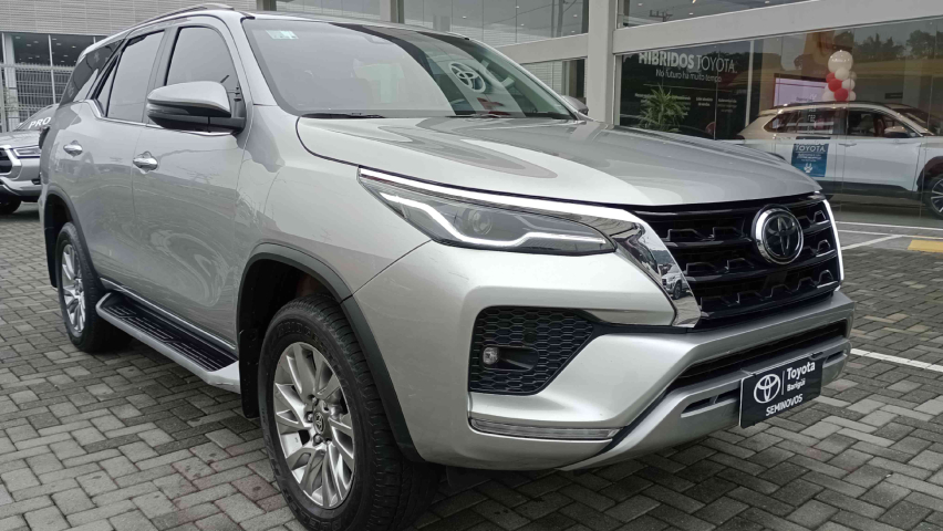 toyota hilux sw4 2.8 d-4d turbo diesel srx 4x4 automatico 4p 2021
