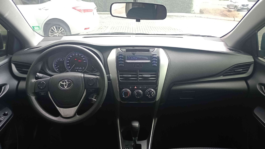 toyota yaris 1.5 16v flex sedan xl live multidrive 4p automatico 2021