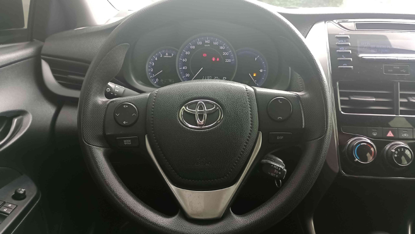 toyota yaris 1.5 16v flex sedan xl live multidrive 4p automatico 2021