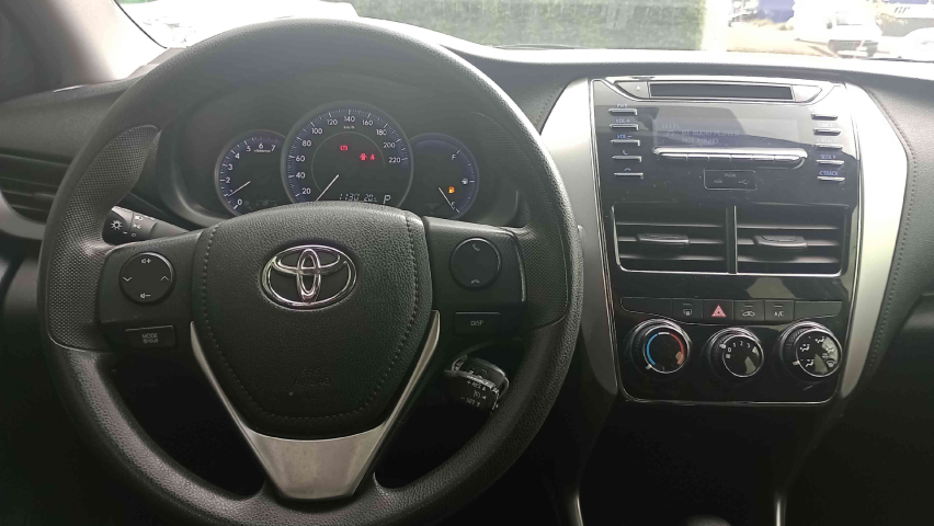 toyota yaris 1.5 16v flex sedan xl live multidrive 4p automatico 2021