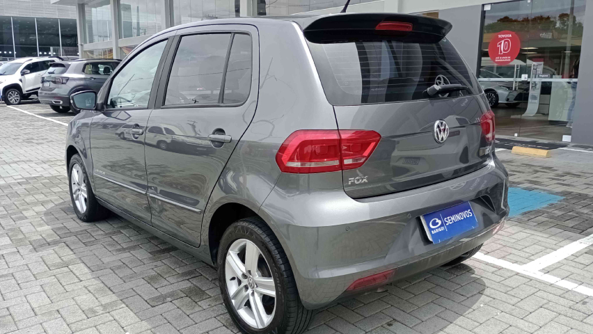 volkswagen fox 1.6 msi comfortline 8v flex 4p manual 2016