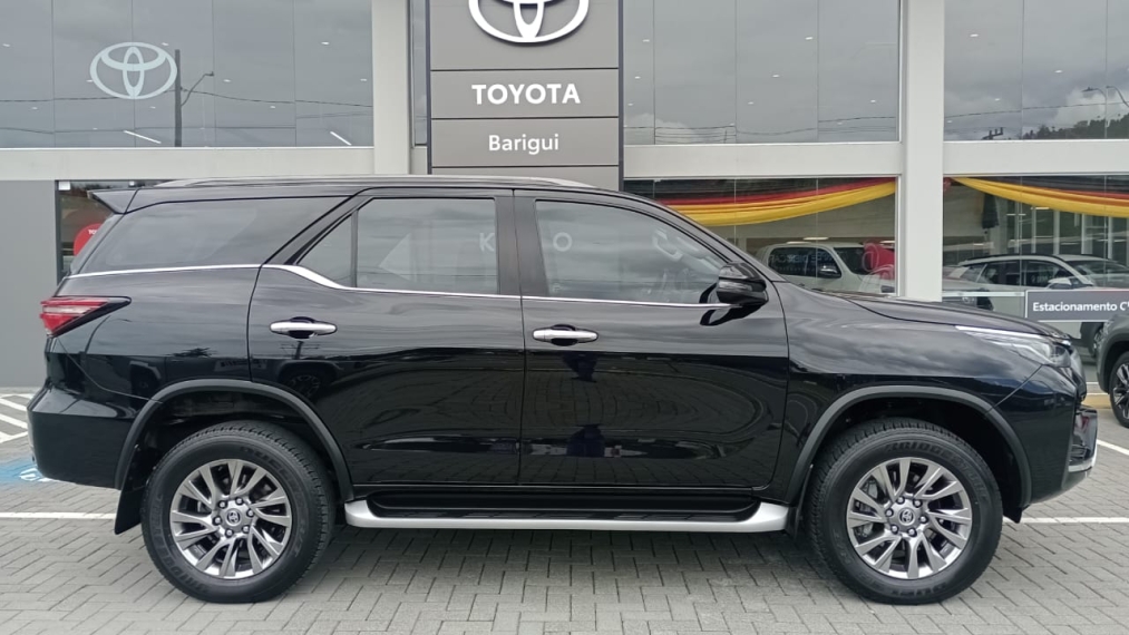 toyota hilux sw4 2.8 d-4d turbo diesel srx 4x4 automatico 4p 2021