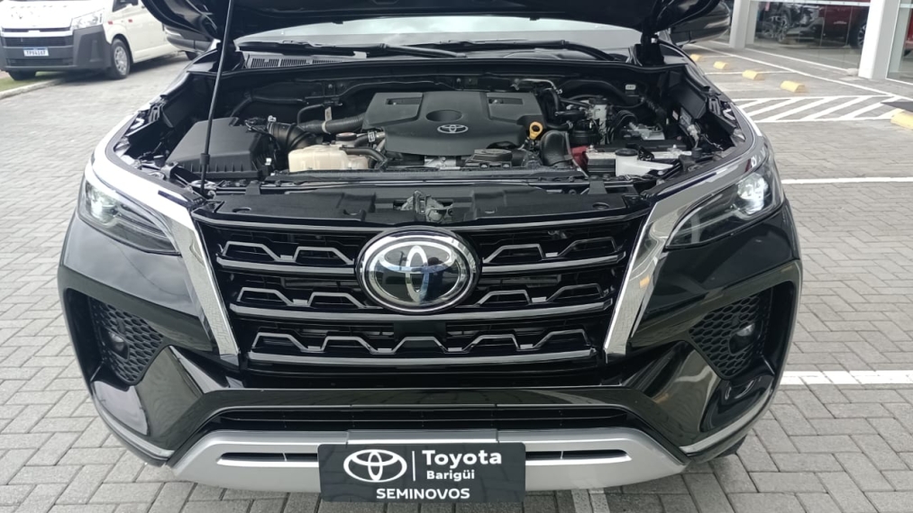 toyota hilux sw4 2.8 d-4d turbo diesel srx 4x4 automatico 4p 2021