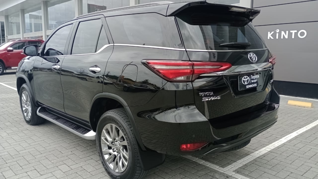 toyota hilux sw4 2.8 d-4d turbo diesel srx 4x4 automatico 4p 2021