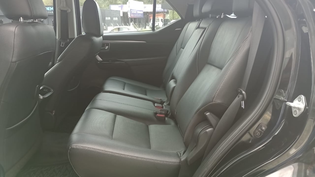 toyota hilux sw4 2.8 d-4d turbo diesel srx 4x4 automatico 4p 2021