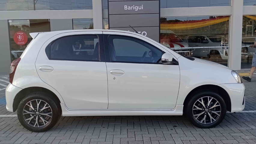 toyota etios 1.5 platinum 16v flex 4p automatico 2017