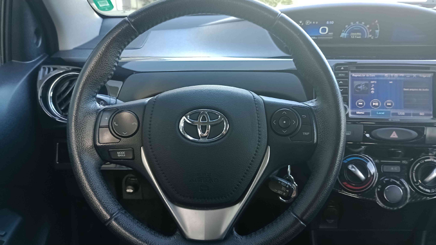 toyota etios 1.5 platinum 16v flex 4p automatico 2017