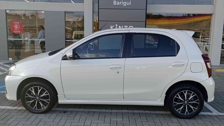 toyota etios 1.5 platinum 16v flex 4p automatico 2017