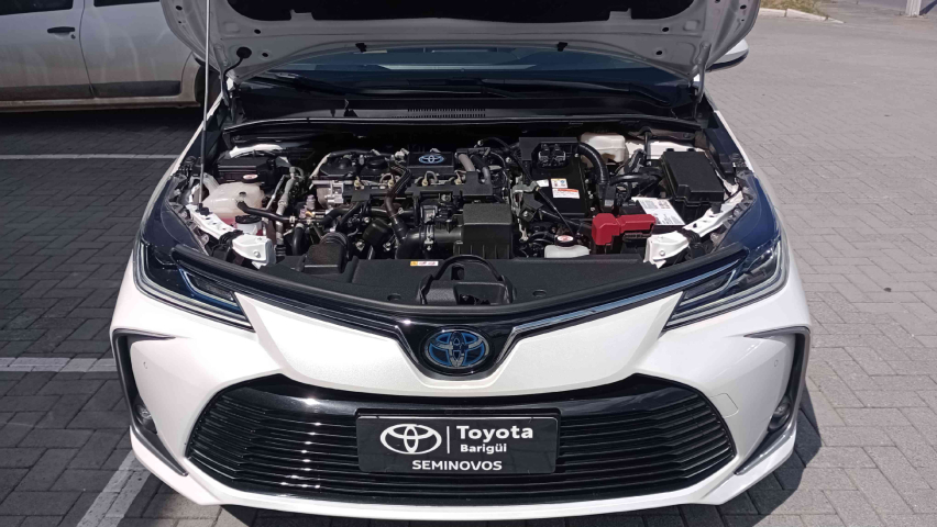 toyota corolla 1.8 vvt-i hybrid flex altis premium cvt hibrido 4p automatico 20238 toyota corolla 1.8 vvt-i hybrid flex altis premium cvt hibrido 4p automatico 20238