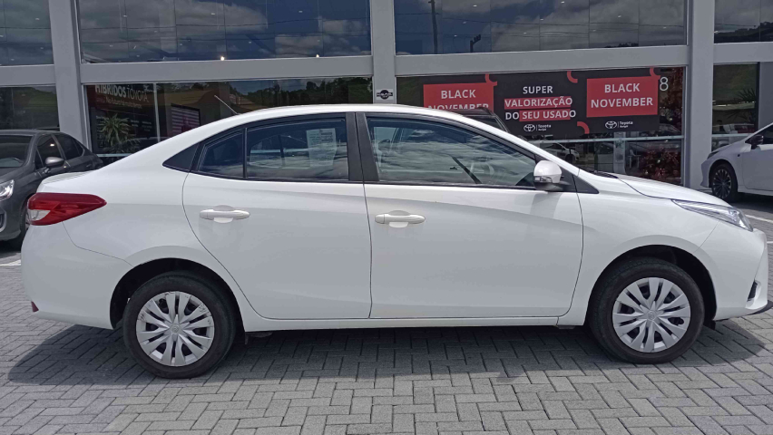 toyota yaris 1.5 16v flex sedan xl multidrive 4p automatico 20246