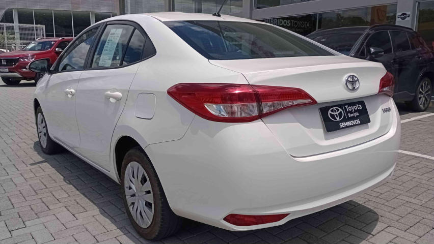 toyota yaris 1.5 16v flex sedan xl multidrive 4p automatico 20245