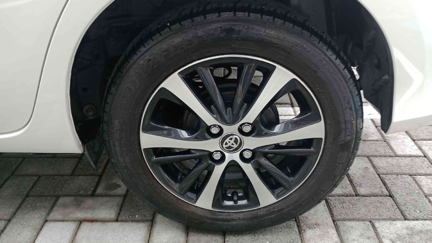 toyota yaris 1.5 16v flex xls multidrive 4p automatico 201915