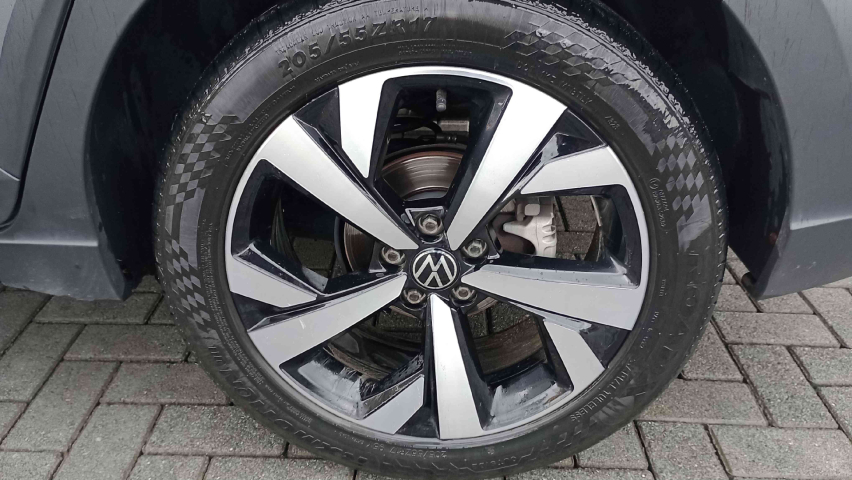 volkswagen nivus 1.0 200 tsi total flex highline automatico 4p 202316