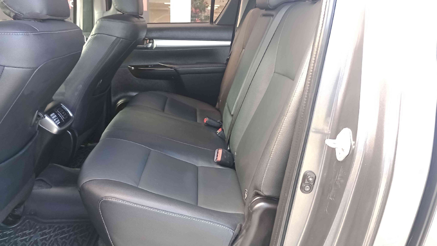 toyota hilux 2.8 d-4d turbo diesel cd srv 4x4 automatico 4p 202211