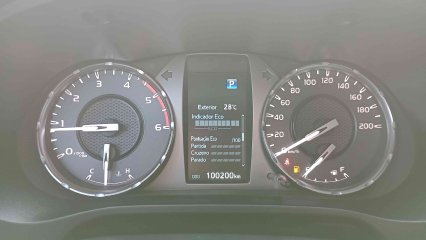 toyota hilux 2.8 d-4d turbo diesel cd srv 4x4 automatico 4p 202215