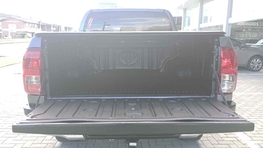 toyota hilux 2.8 d-4d turbo diesel cd srv 4x4 automatico 4p 20229