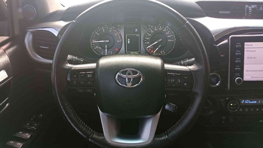 toyota hilux 2.8 d-4d turbo diesel cd srv 4x4 automatico 4p 202214