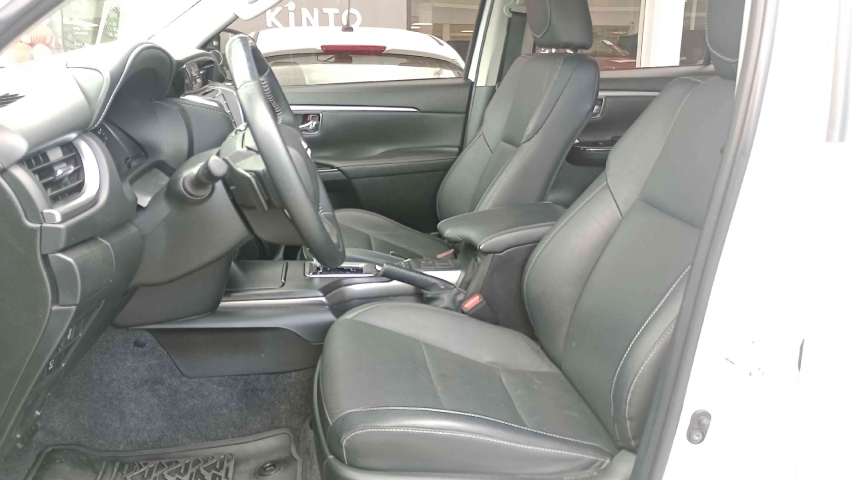 toyota hilux sw4 2.8 d-4d turbo diesel srx 4x4 automatico 4p 202310