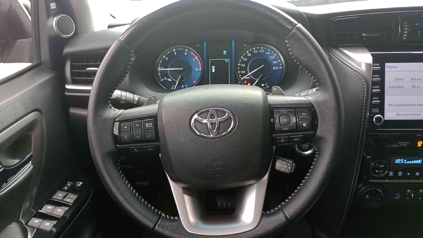 toyota hilux sw4 2.8 d-4d turbo diesel srx 4x4 automatico 4p 202314