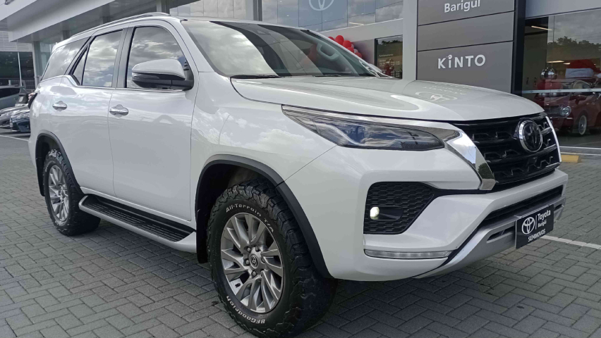 toyota hilux sw4 2.8 d-4d turbo diesel srx 4x4 automatico 4p 2023