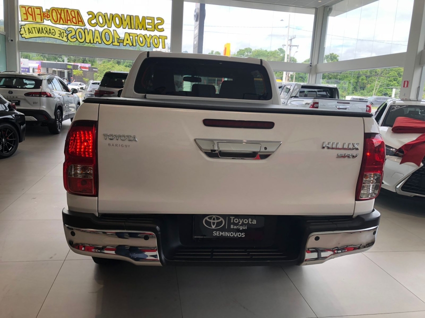 toyota hilux 2.8 d-4d turbo diesel cd srv 4x4 automatico 4p 20244