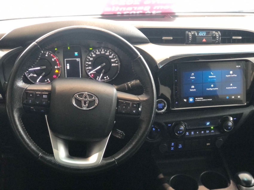 toyota hilux 2.8 d-4d turbo diesel cd srv 4x4 automatico 4p 202410