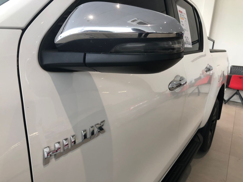 toyota hilux 2.8 d-4d turbo diesel cd srv 4x4 automatico 4p 20247
