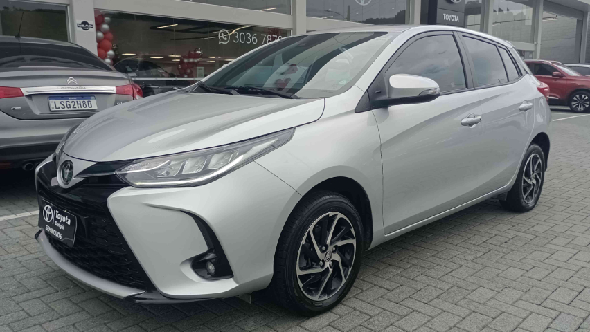 toyota yaris 1.5 16v flex xls connect multidrive 4p automatico 20232