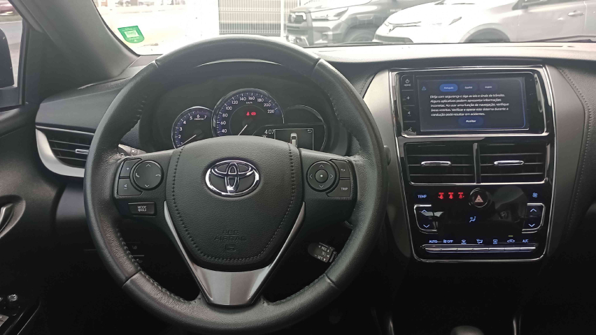 toyota yaris 1.5 16v flex xls connect multidrive 4p automatico 202314