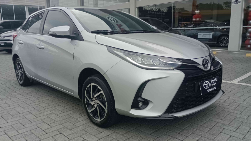 toyota yaris 1.5 16v flex xls connect multidrive 4p automatico 2023