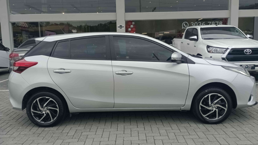 toyota yaris 1.5 16v flex xls connect multidrive 4p automatico 20236