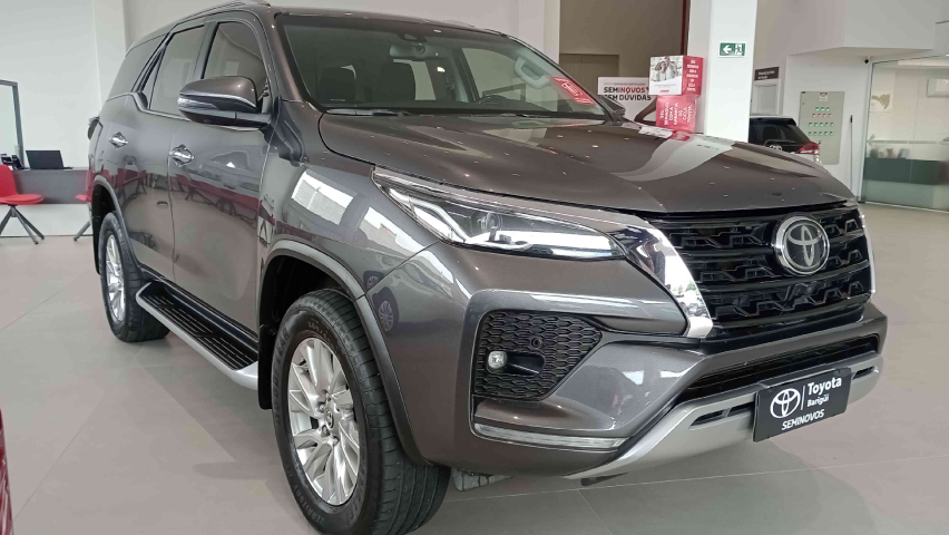 toyota hilux sw4 2.8 d-4d turbo diesel srx 4x4 automatico 4p 2022