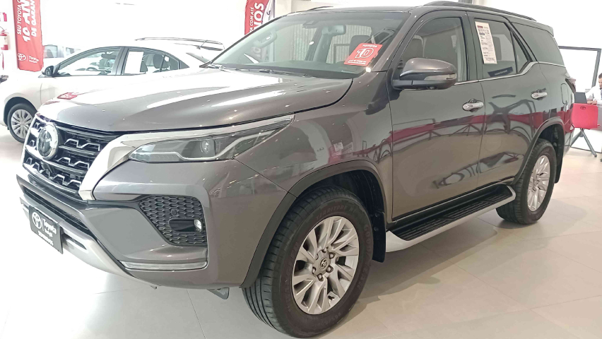 toyota hilux sw4 2.8 d-4d turbo diesel srx 4x4 automatico 4p 20222