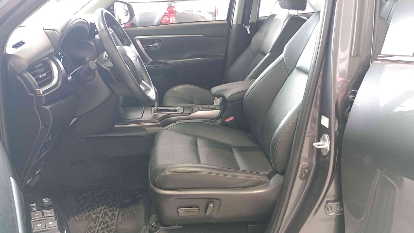 toyota hilux sw4 2.8 d-4d turbo diesel srx 4x4 automatico 4p 202211