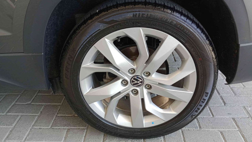 volkswagen taos 1.4 250 tsi total flex comfortline automatico 4p 202216