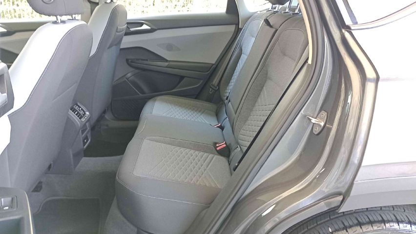 volkswagen taos 1.4 250 tsi total flex comfortline automatico 4p 202211