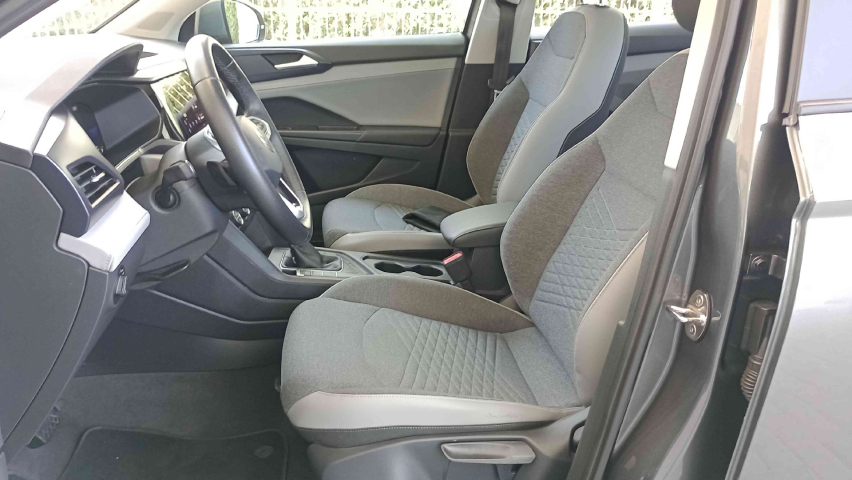 volkswagen taos 1.4 250 tsi total flex comfortline automatico 4p 202210