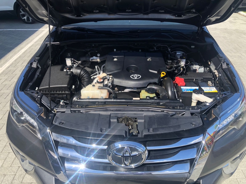 toyota hilux sw4 2.8 srx 4x4 16v turbo intercooler diesel 4p automatico 5p 20178