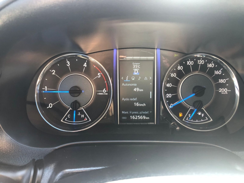 toyota hilux sw4 2.8 srx 4x4 16v turbo intercooler diesel 4p automatico 5p 201719