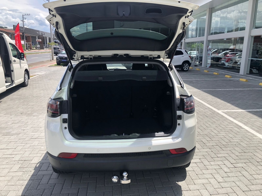 jeep compass 1.3 t270 turbo flex longitude at6 4p automatico 202320