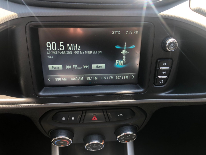 onix lt 1.4 automatico - baixa km11