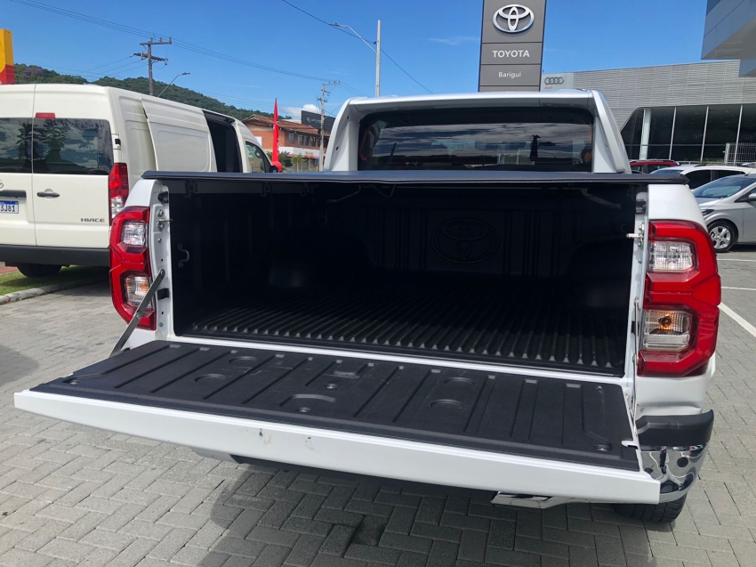 toyota hilux 2.8 d-4d turbo diesel cd srx plus 4x4 automatico 5p 20256