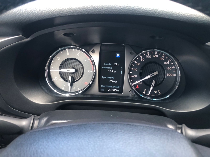 toyota hilux 2.8 d-4d turbo diesel cd srx plus 4x4 automatico 5p 202518
