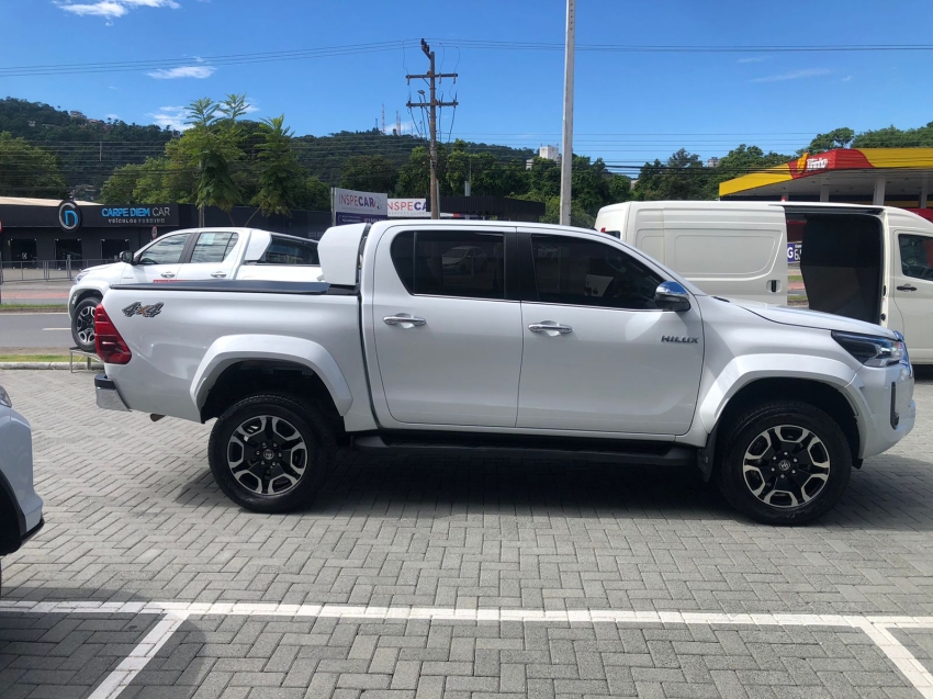 toyota hilux 2.8 d-4d turbo diesel cd srx plus 4x4 automatico 5p 20255