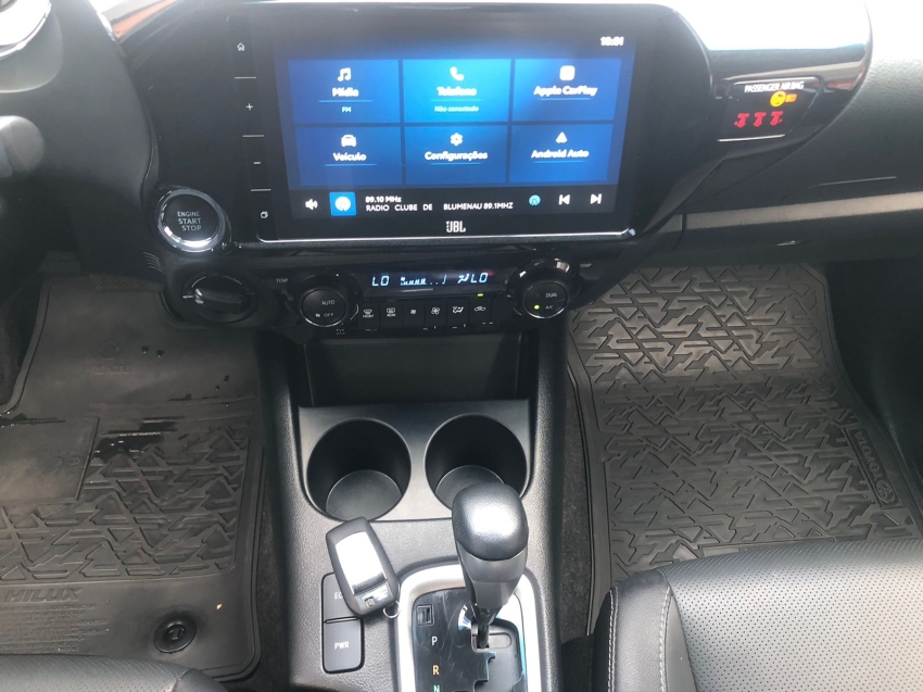 toyota hilux 2.8 d-4d turbo diesel cd srx plus 4x4 automatico 5p 202516